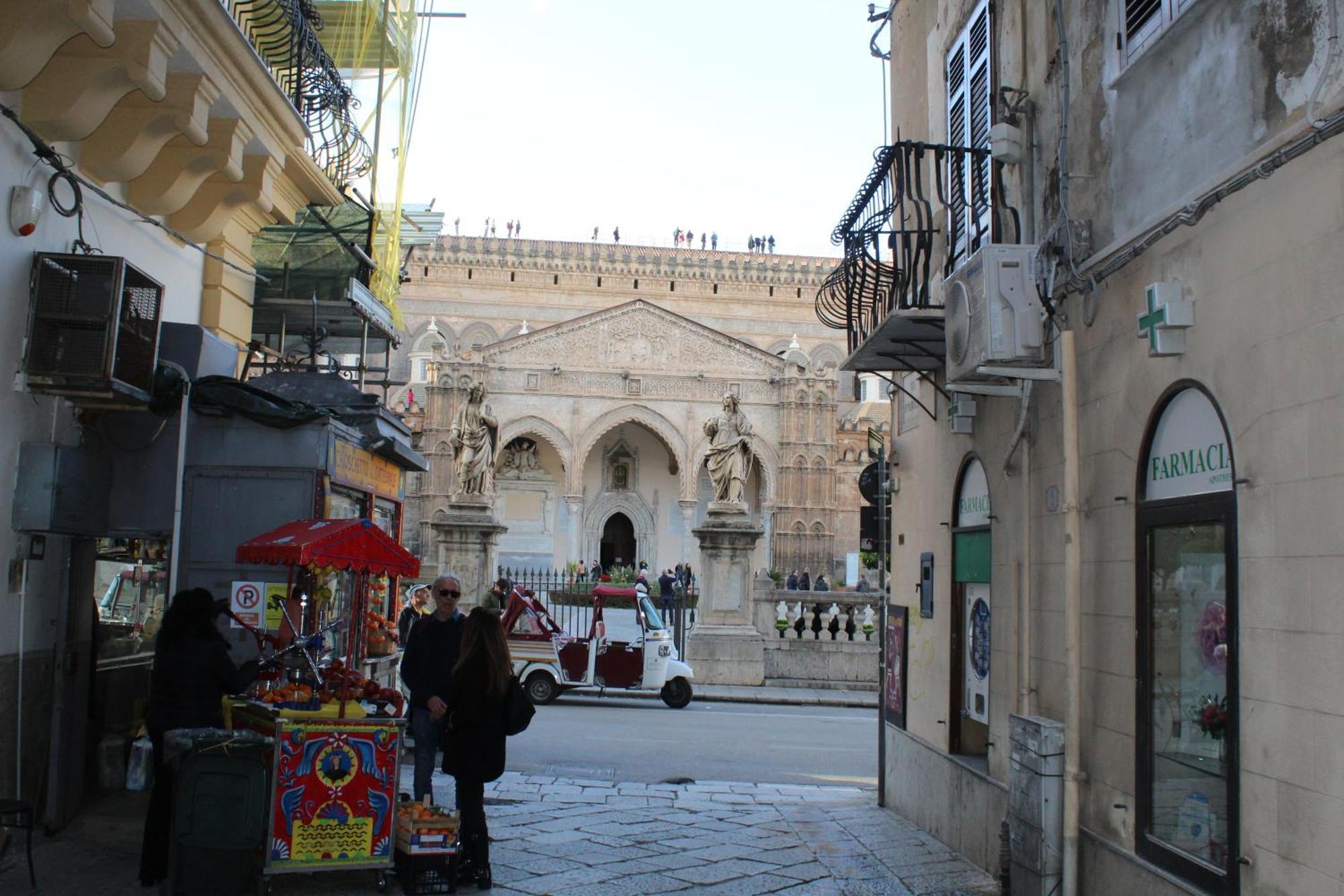 La Siciliana-Di Fronte La Cattedrale Villa Palermo Bagian luar foto