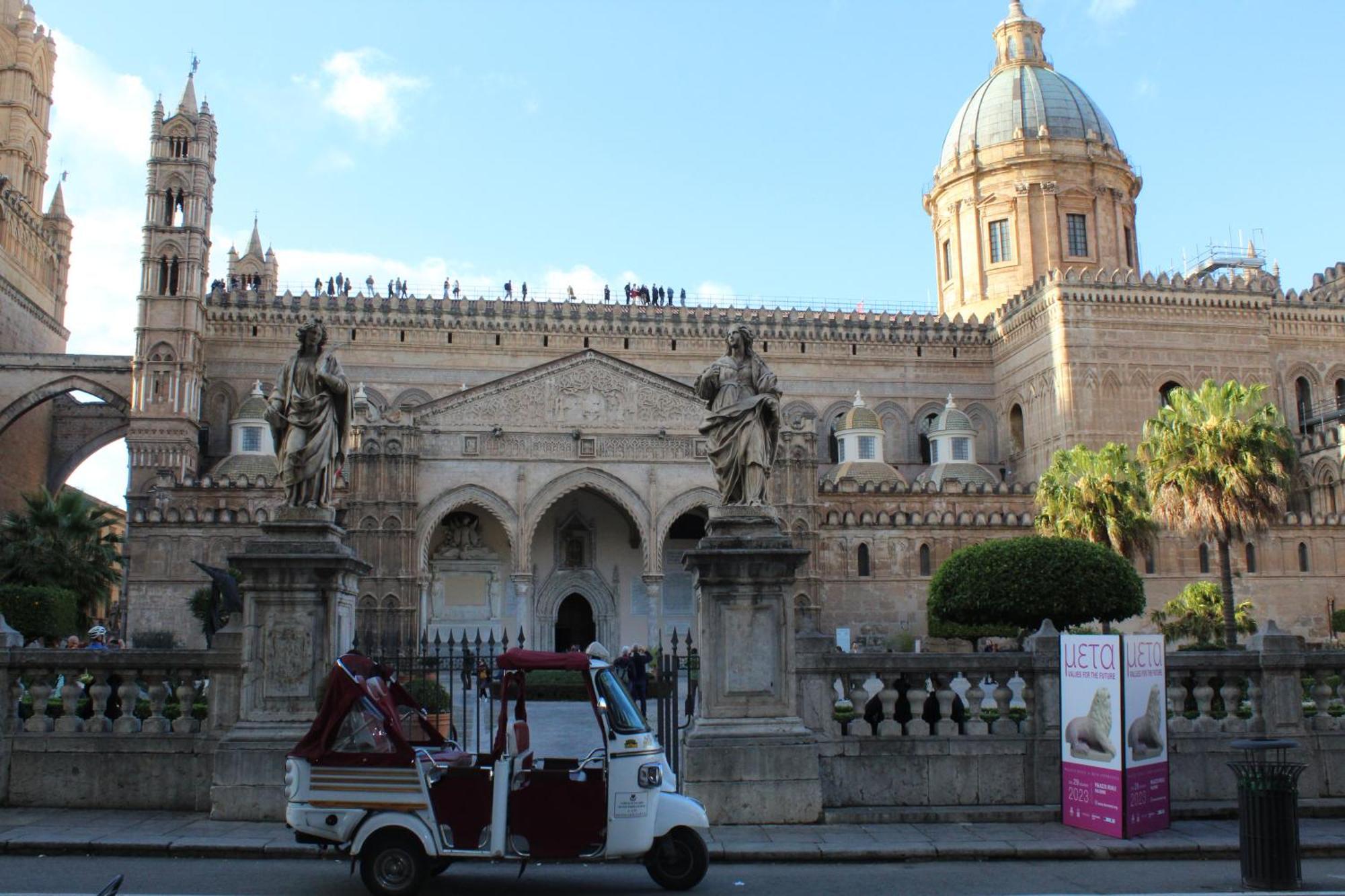 La Siciliana-Di Fronte La Cattedrale Villa Palermo Bagian luar foto